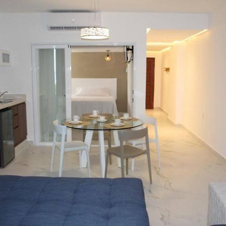 Beach Front Renewed Apartment Канкун Екстер'єр фото